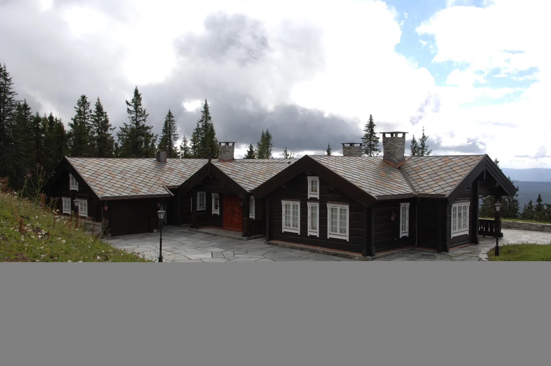 Skifertak på hytte